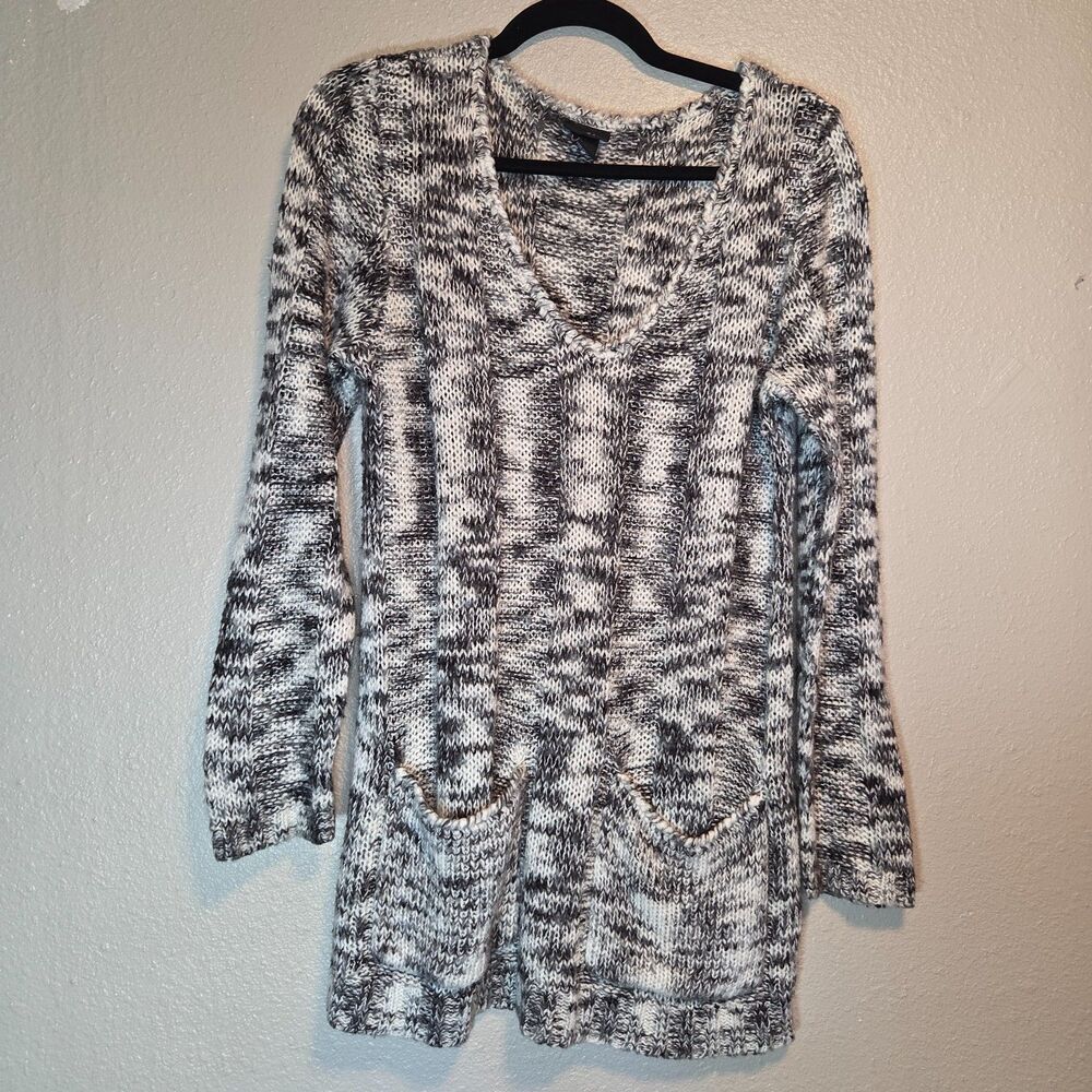Rue21 Marled Knit Chunky V-Neck Sweater Black White Heathered Oversized